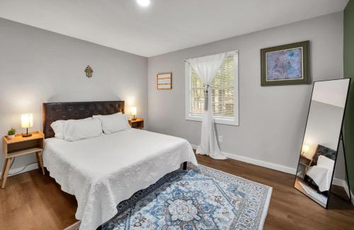 Bynum Casa | 4 Bed Moroccan style, min to UNC, Kids Essentials, Crib, walk to Golf