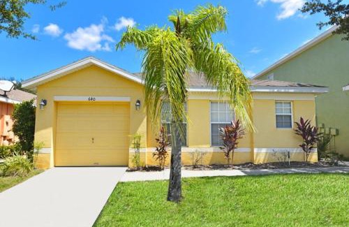 Sandy Ridge Casa | 4 Bed Pool Game Room in Sandy Ridge home
