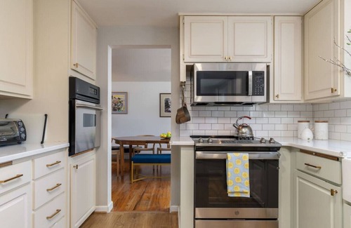 Central Oregon Casa | 4 bedrm close to University, Stadium; Private yard