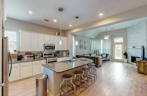 Little Elm Casa | 4-bedroom 2.5 bathroom house in welcoming Little Elm. Close to Lake Lewisville