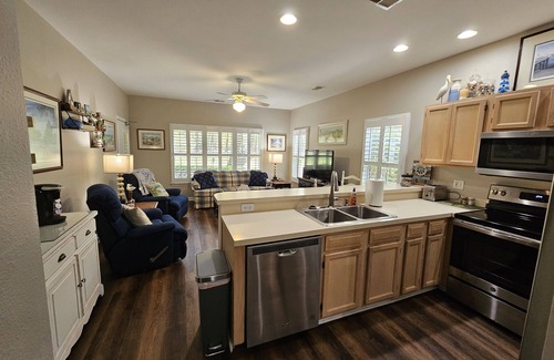 Sea Trail Casa | 4 Bedroom 2200 sq ft beautiful Sea Trail Golf Resort 5 minutes to ocean waves!