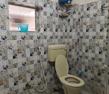 Kolkata Apartamento | 4 Bedroom 3 Bathroom Fully AC Private Flat up to 14 People