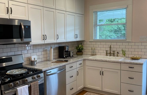 La Salle Casa | 4 Bedroom, 3 Full Bathrooms - 10 Minutes to Starved Rock!
