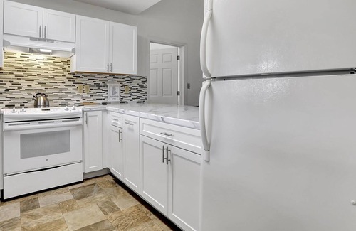 The Woods Cabaña | 4 Bedroom/3Bath Accessible Cottage