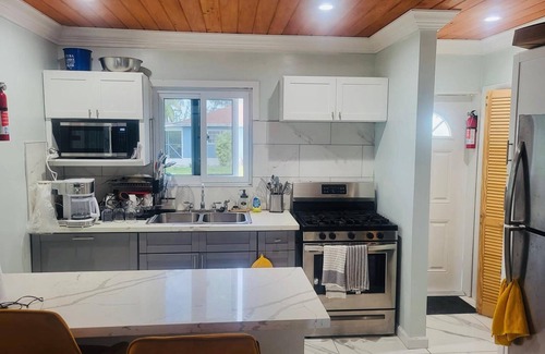Colonel Hill Casa | 4 bedroom 4 bath home in crooked island bahamas perfect for Bone fishing.