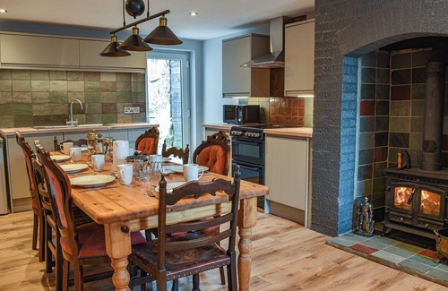 Dolbenmaen Cabaña | Alojamiento de 4 habitaciones en Garndolbenmaen