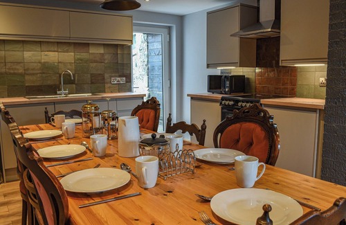 Dolbenmaen Cabaña | Alojamiento de 4 habitaciones en Garndolbenmaen