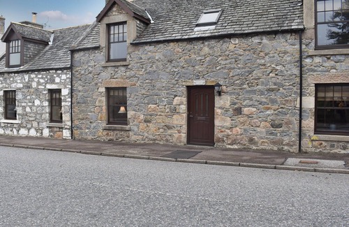 Ballindalloch Cabaña | Alojamiento de 4 habitaciones en Tomintoul, near Grantown-on-Spey