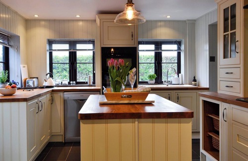 Llangattock Cabaña | Lovely cottage near Crickhowell, an ideal base for those looking to explore the area.