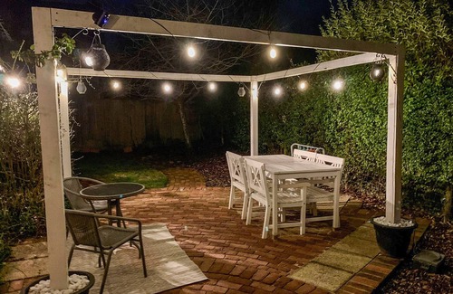Stowmarket Cabaña | A beautiful thatched cottage situated in the market town of Stowmarket.