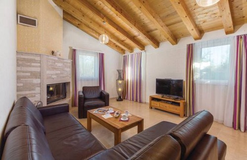 Rezanci Casa | 4 bedroom accommodation in Rezanci