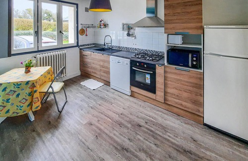 Plomodiern Casa | Alojamiento de 4 habitaciones en Plomodiern
