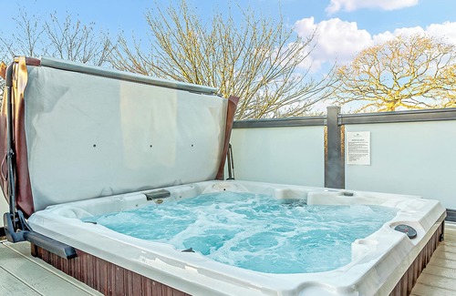 Axminster Chalet De Esquí | 4 bedroom accommodation in Axminster