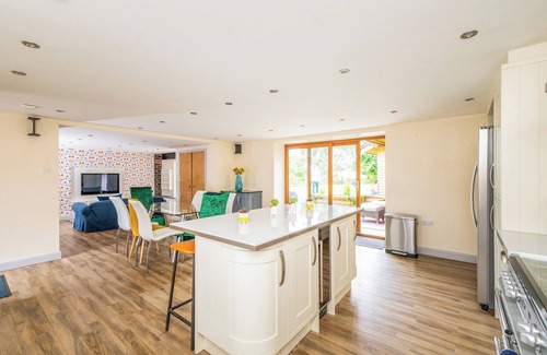 Penistone Cabaña | 4 bedroom accommodation in Holmfirth
