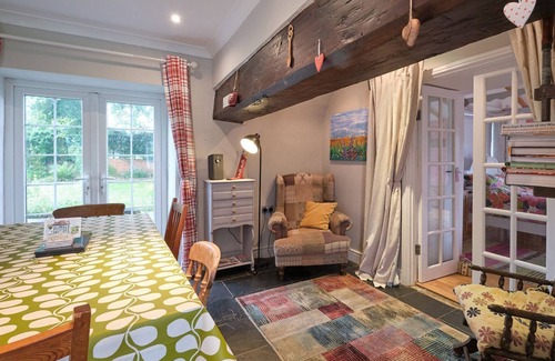 Talgarreg Cabaña | 4 bedroom accommodation in Talgarreg