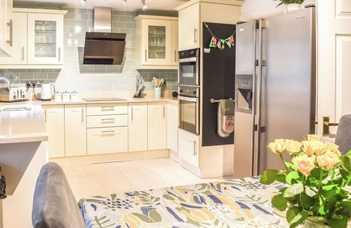 Llanbedr Cabaña | 4 bedroom accommodation in Llanbedr