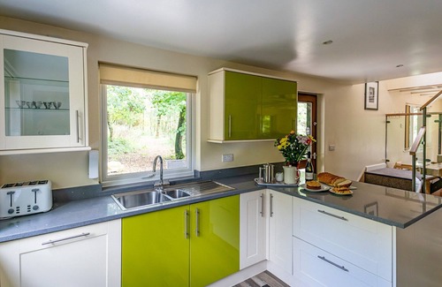 Farley Cabina | 4 bedroom accommodation in Oakamoor
