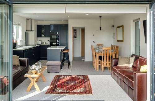 Newport East Cabaña | Alojamiento de 4 habitaciones en Newport