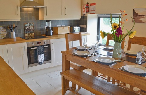 Llanfaelog Cabaña | Alojamiento de 4 habitaciones en Llanfaelog, cerca de Rhosneigr