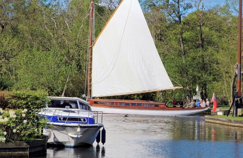 Wroxham Cabaña | Alojamiento de 4 habitaciones en Hoveton, near Wroxham