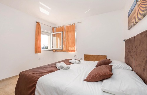 Viskovo Casa | 4 bedroom accommodation in Viskovo