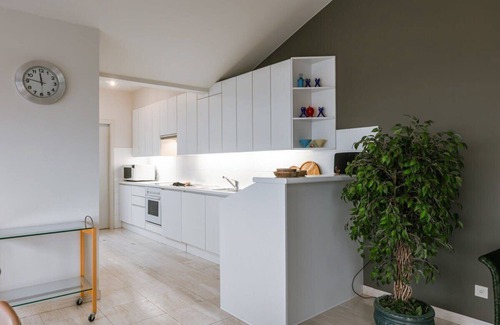 Duinbergen Apartamento | 4 bedroom apartment in Duinbergen with parking