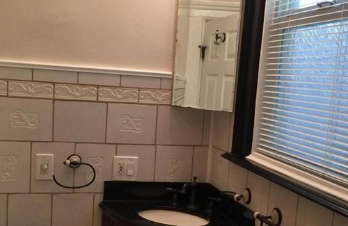 Lower Pacific Heights Apartamento | 4 Bedroom Apartment L-563423 by Houzlet
