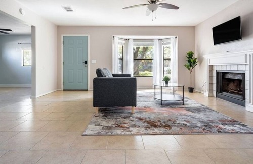 Rosewood Apartamento | 4 Bedroom Apartment 546131 by Houzlet