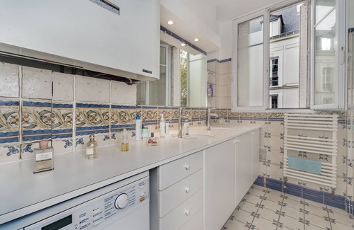 Parc-de-Montsouris Apartamento | 4-bedroom apartment in stunning Paris neighborhood direct train from airport