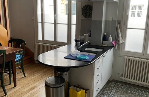 Parc-de-Montsouris Apartamento | 4-bedroom apartment in stunning Paris neighborhood direct train from airport