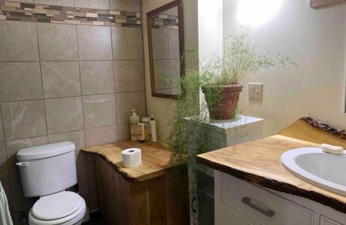 Tillsonburg Apartamento | 4 bedroom apartment on 75 acre farm
