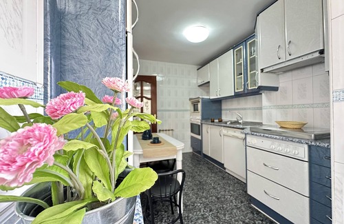 Villaverde Apartamento | APARTAMENTO DE 4 DORMITORIOS, TERRAZA, BAÑO Y ASEO