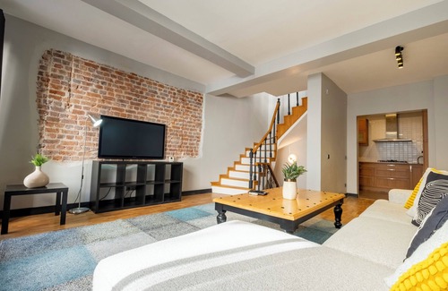 Tophane Apartamento | 4-bedroom apartment with private terrace, AC and WiFi