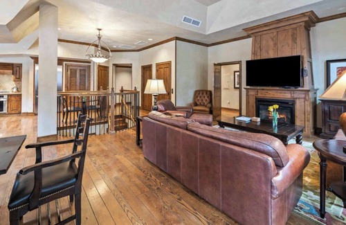 Downtown Complejo | 4 BEDROOM ASPEN MOUNTAIN RESIDENCES, OLD HYATT, BEST LOCATION!