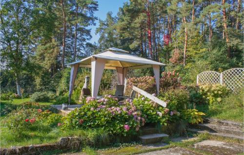 Slawno Casa | 4 Bedroom Awesome Apartment In Lukowo