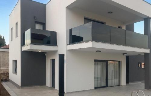 Municipality of Posedarje Casa | 4 Bedroom Awesome Home In Posedarje