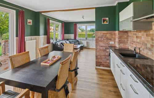 Osteel Casa | 4 Bedroom Awesome Home In Osteel