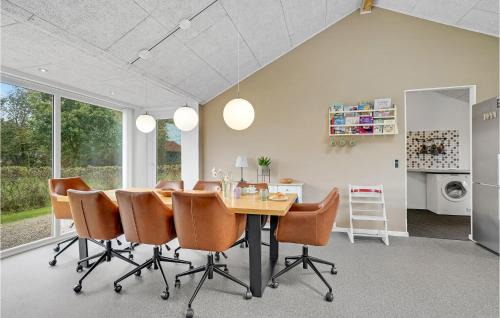 Vinderup Casa | 4 Bedroom Awesome Home In Vinderup