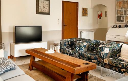 Le Val Casa | 4 Bedroom Awesome Home In Le Val