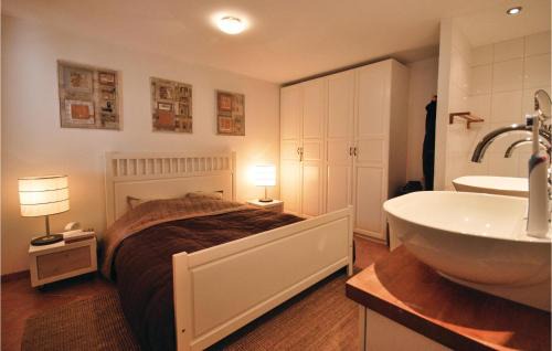 Le Val Casa | 4 Bedroom Awesome Home In Le Val