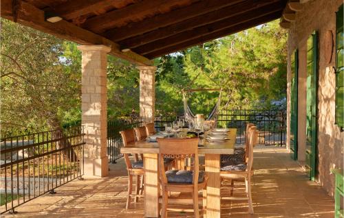 Lun Casa | 4 Bedroom Awesome Home In Lun