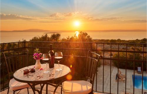 Lun Casa | 4 Bedroom Awesome Home In Lun