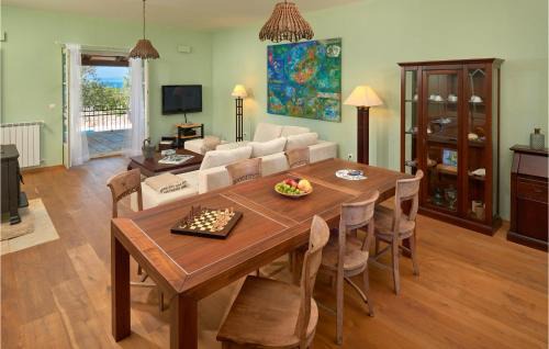 Lun Casa | 4 Bedroom Awesome Home In Lun