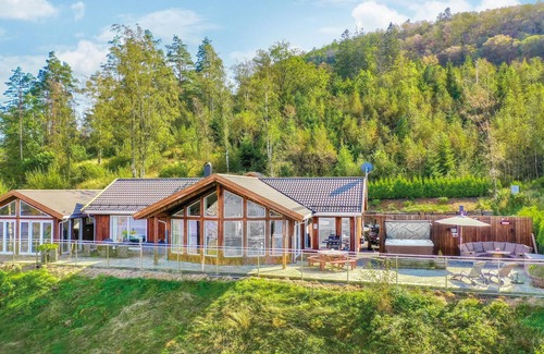 Farsund Casa | Preciosa casa en Farsund con cocina