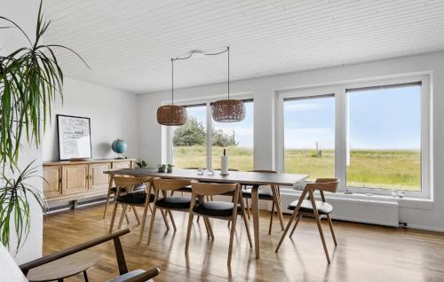 Oddesund Syd Casa | 4 Bedroom Beach Front Home In Thyholm
