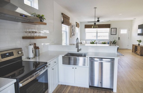 Crescent Beach Casa | 4 Bedroom Beach Home with Heated Pool & EV Charger
