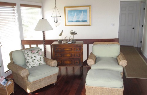 Madaket Casa | Casa de playa de 4 dormitorios con vista al mar, Madaket Beach y Conservation Land.