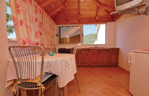 Brna Apartamento | Hermoso apartamento de 4 dormitorios en.