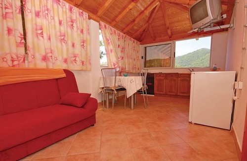 Brna Apartamento | Hermoso apartamento de 4 dormitorios en.