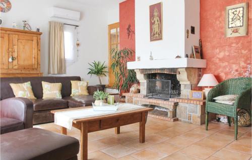 Goult Casa | 4 Bedroom Beautiful Home In Goult